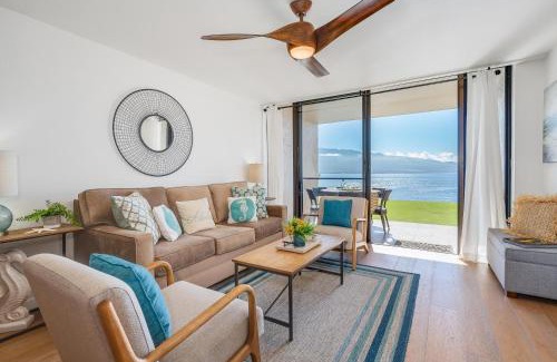 Wailuku Casa | Lauloa 105 · LOA 105 2BD OceanFront Getaway w AC Pool