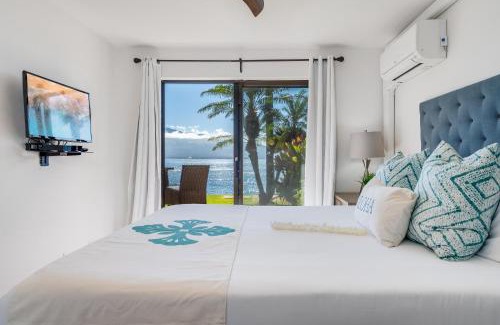 Wailuku Casa | Lauloa 105 · LOA 105 2BD OceanFront Getaway w AC Pool