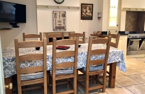 Upper Town Apartamento | Lauras Townhouse Apartments Lansdown Slope Townhouse