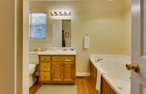 Helen Casa | Laurel Creek