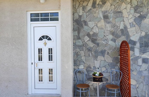 Kremasti Apartamento | Laurel LK Apt in Kremasti Near Airport Rhodes
