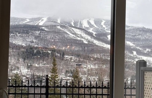 Mont-Tremblant Apartamento | Laurentian Retreat with Views of Mont-Tremblant