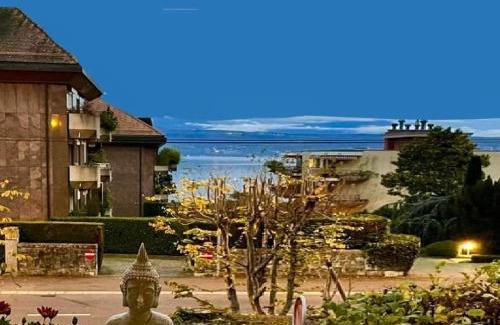 Pully Apartamento | LAUSANNE PULLY modern and sunny apartment