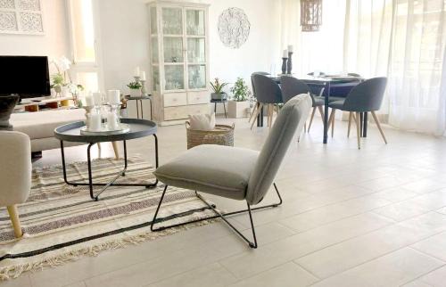 Pully Apartamento | LAUSANNE PULLY modern and sunny apartment