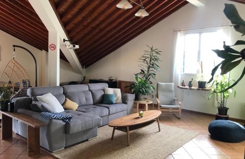 Ribeira Grande Casa | LAVA Açores Coliving & Coworking