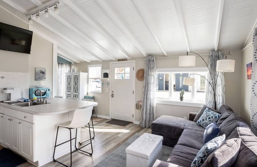 Ocean Beach III Cabaña | Lavallette Beach Cottage 4th House from Ocean