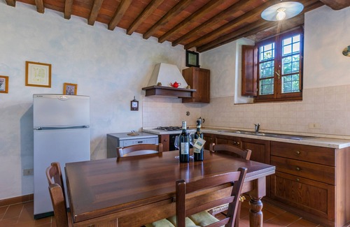 Lucolena Apartamento | Lavanda by Interhome