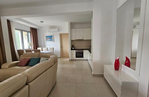 Donji Morinj Apartamento | Lavender Bay В21