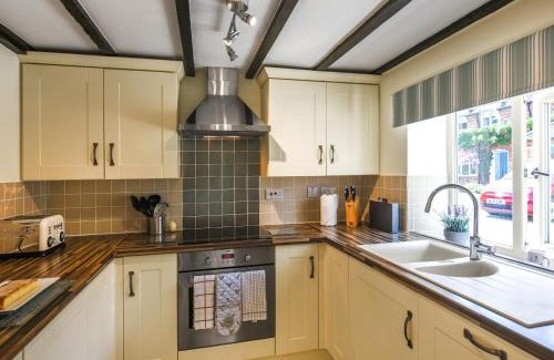 Bicton Casa | Lavender Cottage