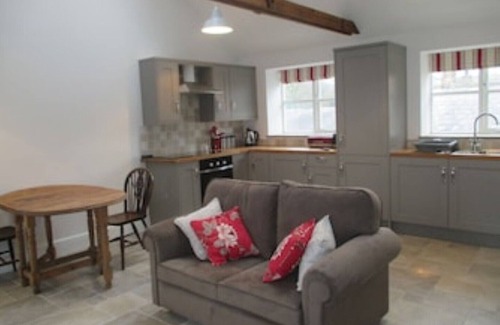 Millthorpe Cabaña | Lavender Cottage - Luxury Accommodation In The Heart Of Derbyshire