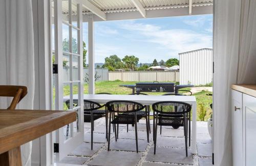 Cessnock Casa | Lavender Cottage - Minutes to Wineries