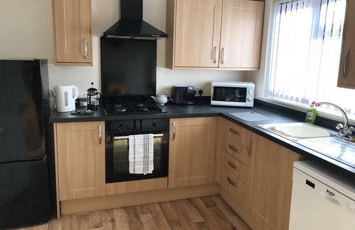 Sowerby Casa | LAVENDER COTTAGE, pet friendly with free private parking in Thirsk