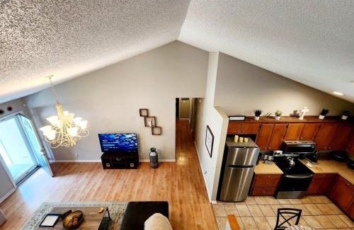 North Charleston Casa | Lavender Escape, Near The Airport & Restaurants