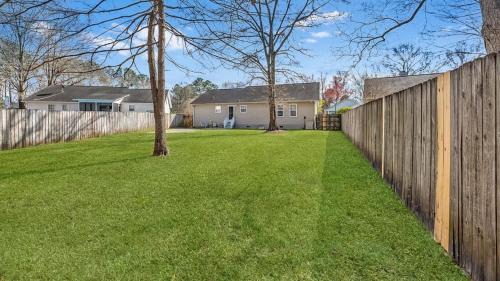 North Charleston Casa | Lavender Escape, Near The Airport & Restaurants