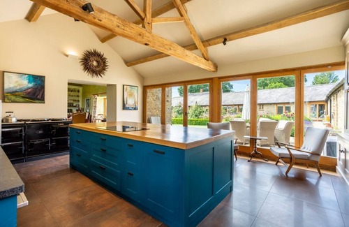 Souldern Villa | Lavender Farmhouse - Cinco Habitaciones Villa, Capacidad 10