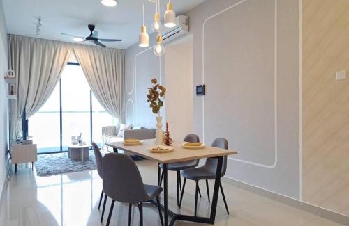 Maluri Apartamento | Lavile Premier Suite Cheras 5 - 6 pax 3R2B