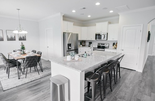 Lexington Casa | Lavish 4BR/3BA Home with Pool, Grill, Video Games, King Bed