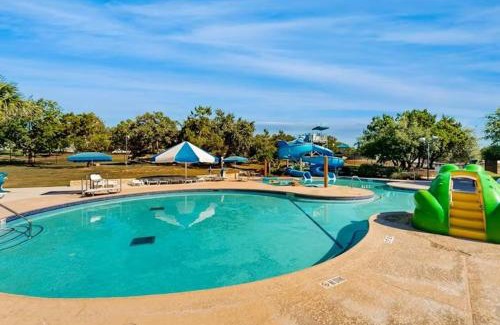 Lakeway Apartamento | Lavish World of Tennis