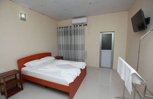 Anuradhapura Hotel | Lavonka Tourist Rest