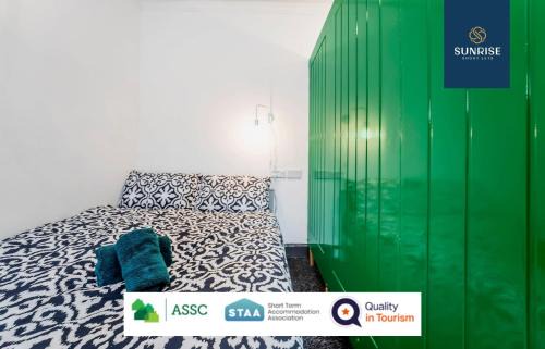 Dundee Apartamento | LAW 5 - DIGS - INVOICE and REDUCED PRICE only via SUNRISE SHORT LETS DUNDEE, 2 rooms, 4 Double Beds, Fully Equipped, Free Parking, WiFi, 3xSmart TVs, Groups, Families, Food, Shops, Bars, Centrally Located, Short or Long Stays
