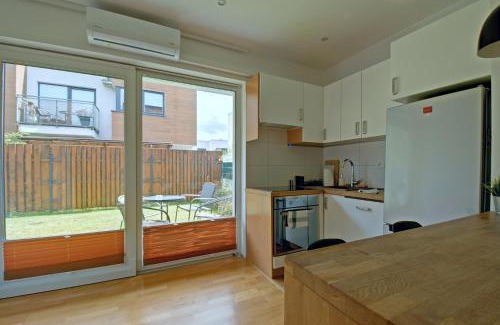 Rzeszow Apartamento | Lawendowy Zakątek - klimatyzacja - ogródek - prywatny parking