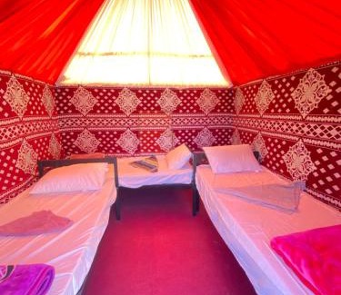 Wadi Rum Cama Y Desayuno | Lawrence Spring camp & tours