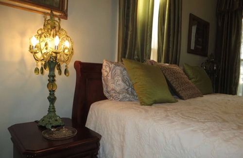 West Central Apartamento | Lawton Guest Suite: Casa de huéspedes histórica con bañera de hidromasaje