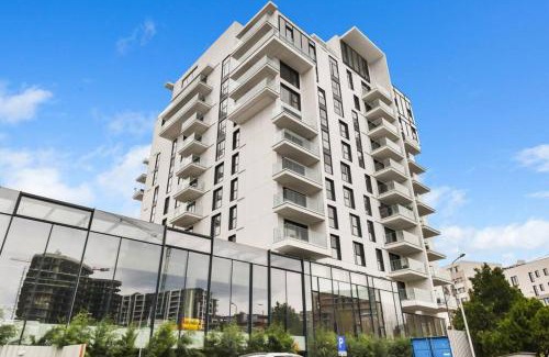 Aviatiei Apartamento | LAX Designer, Oasis city skyline views, Parking