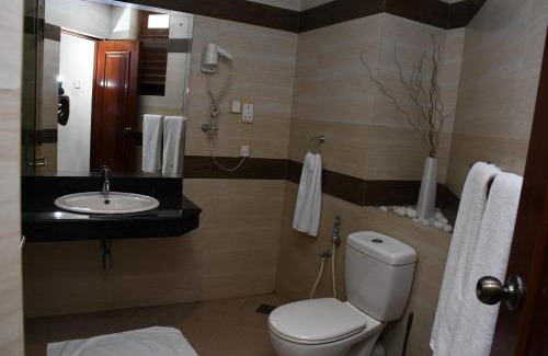 Thalpitiya Hotel | Laya Beach