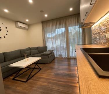 Vlore Complejo | Lazaj Villa