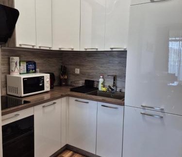 Burgas Apartamento | Lazuren Bryag Lux suite