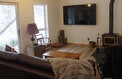 Okanagan-Similkameen Cabina | Lazy Bay - Large Lake Cabin