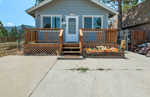 Woodlands Cabina | Lazy Bear Cabin - 2br/1ba/single Story Mountaineer Style Cabin/smart Tv/cable/netflix/hulu/roku/wifi 2 Bedroom Cabin