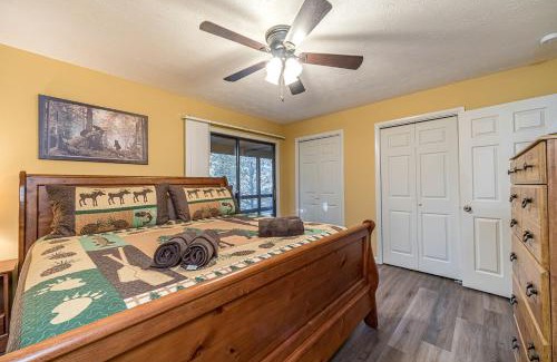Helen Casa | Lazy Bear Cottage With Hot Tub