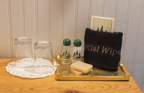 Boone Cama Y Desayuno | Lazy Bear Lodge
