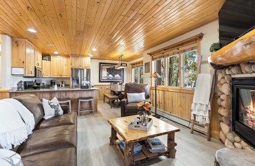 Park City Casa | Lazy Bear Log Cabin Canyons Park