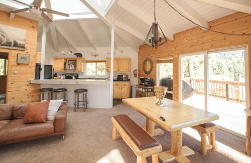 Upper Moonridge Cabina | Lazy Bear Lookout