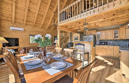 Pagosa Springs Casa | Lazy Beaver Lodge Pagosa Cabin with Deck, Fire Pit
