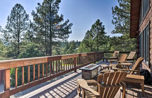 Pagosa Springs Casa | Lazy Beaver Lodge Pagosa Cabin with Deck, Fire Pit
