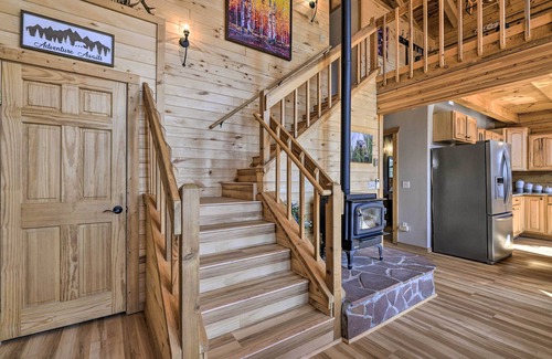 Pagosa Springs Cabaña | Lazy Beaver Lodge Pagosa Cabin w/ Deck, Fire Pit