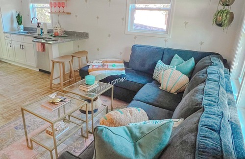 Murrells Inlet Casa | Lazy Days Bungalow, Heart of Murrells Inlet, Steps to the Marshwalk, Pets Okay