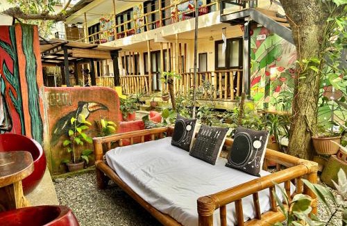 Boracay Island Complejo | Lazy Dog Bed & Breakfast