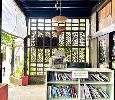 Boracay Island Complejo | Lazy Dog Bed & Breakfast