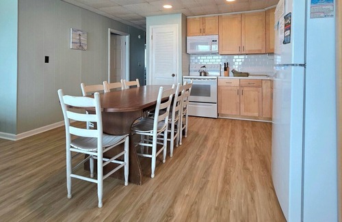 Emerald Isle Cabaña | Lazy Haven West-1/2 Oceanfront Duplex and PET FRIENDLY
