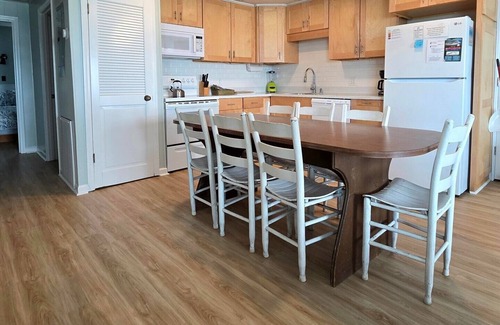 Emerald Isle Cabaña | Lazy Haven West-1/2 Oceanfront Duplex and PET FRIENDLY