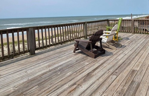 Emerald Isle Cabaña | Lazy Haven West-1/2 Oceanfront Duplex and PET FRIENDLY