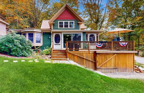 Alton Bay Casa | Lazy Loon Cottage