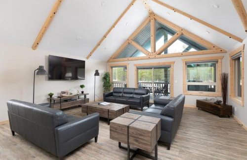 Valemount Casa | Lazy Moose