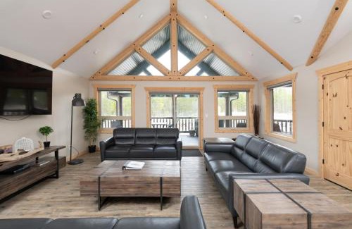 Valemount Casa | Lazy Moose