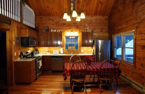 Bath Casa | Lazy Moose Log Cabin w/ hot tub, fireplace & lake